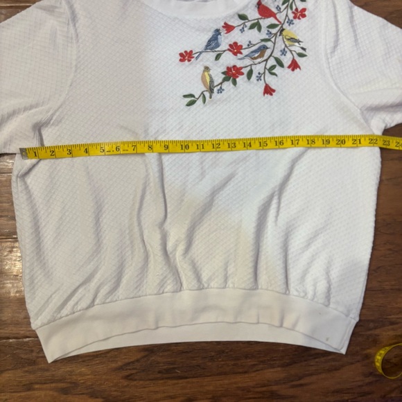 Vintage-Style Embroidered Bird Waffle Knit Tee - Picture 3 of 10